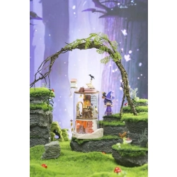 Model w Tubie - Samotny Sąsiad